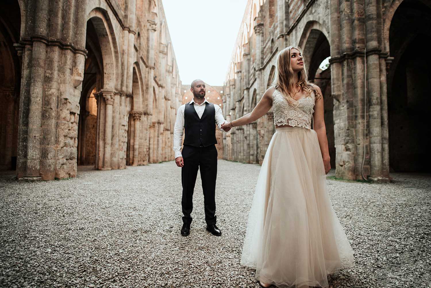 elopement in Tuscany