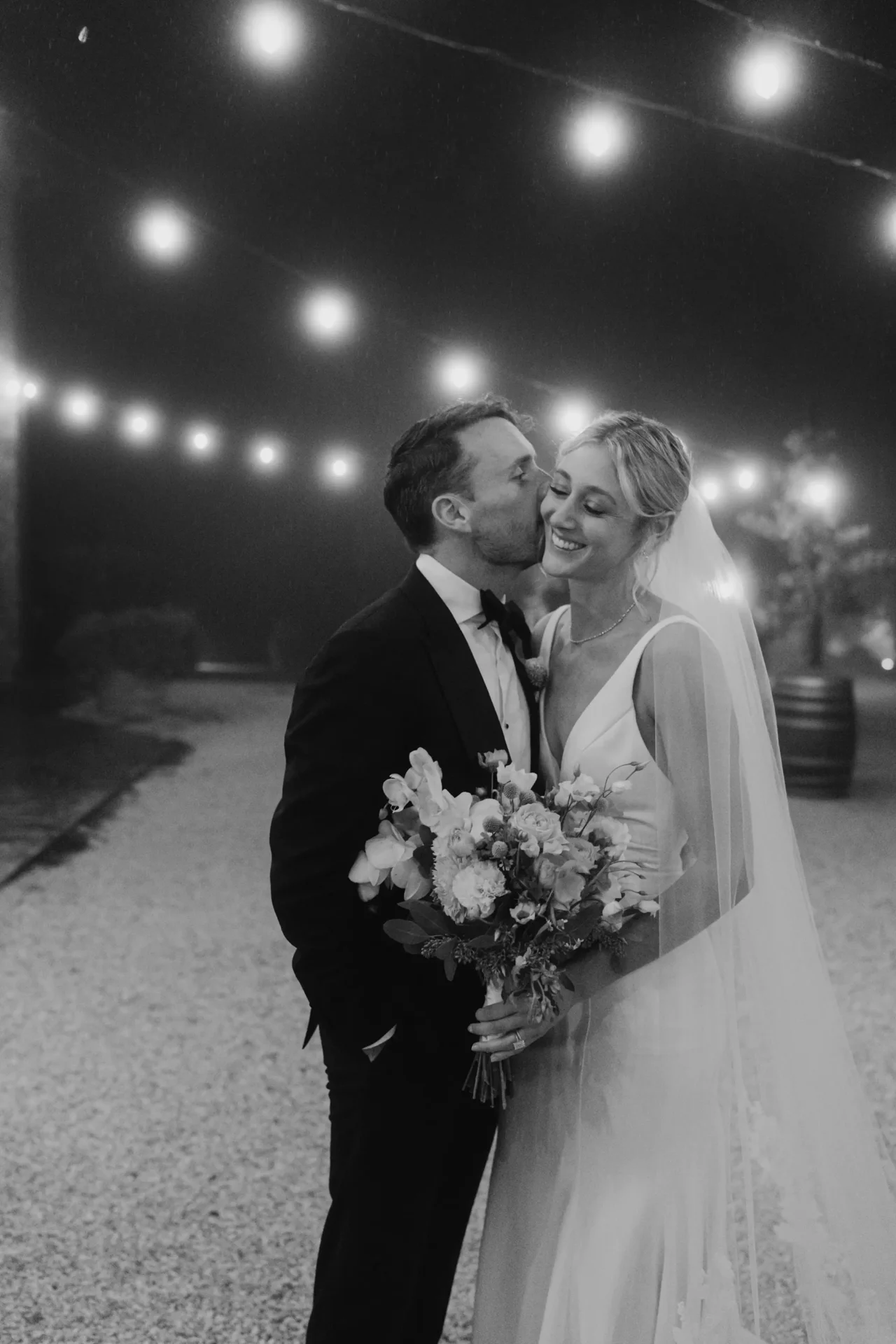 Rainy wedding photography in Tuscany at Villa Le Bolli