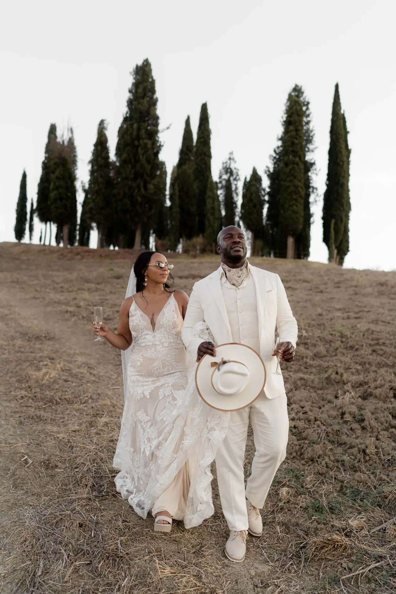 Intimate elopement in Tuscany countryside